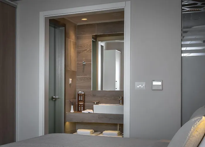 Kb Ammos (adults Only) 4*